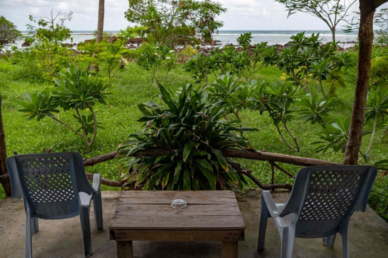 Banana Sunset - Bar & Bungalows Koh Mak Exterior photo